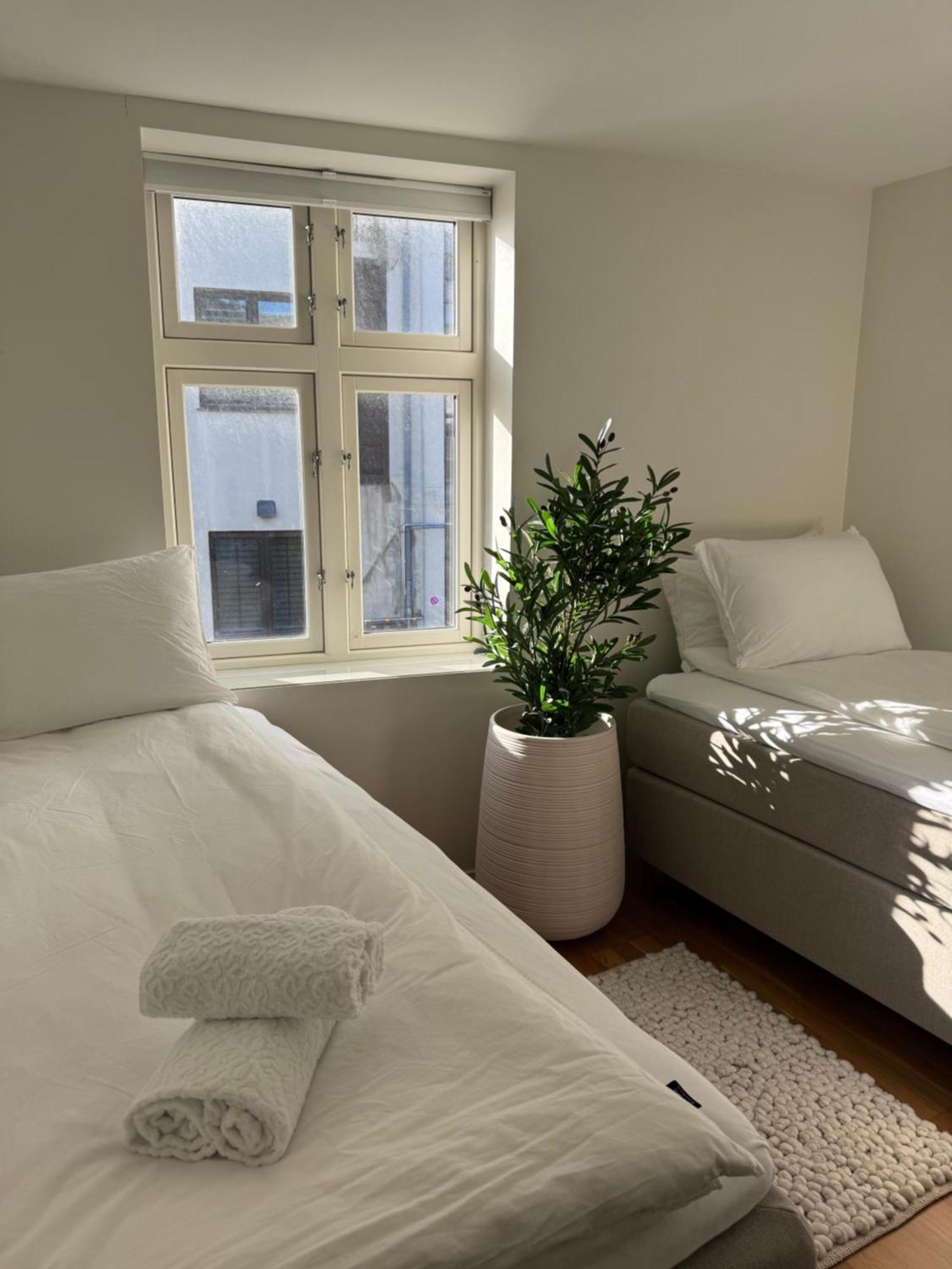 A Place To Stay Stavanger, Apartment 5 - Quality And Free Parking- Exterior photo