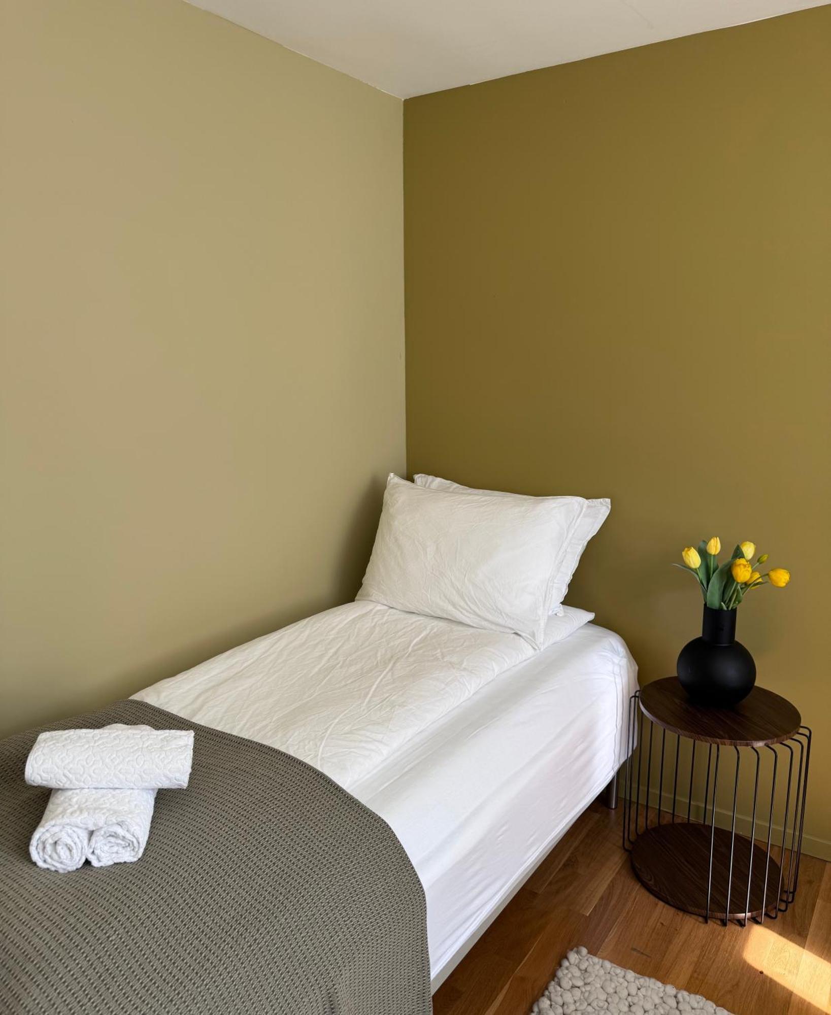 A Place To Stay Stavanger, Apartment 5 - Quality And Free Parking- Exterior photo